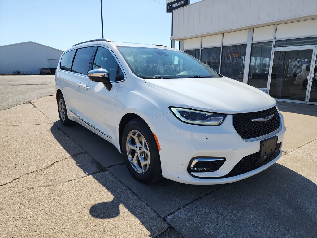 Used 2023 Chrysler Pacifica Limite VAN PASSENGE