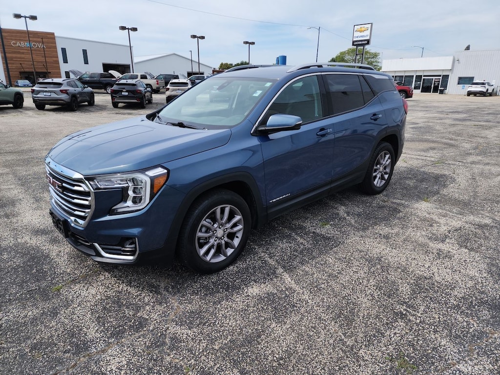 Used 2024 GMC Terrain SLT WAGON