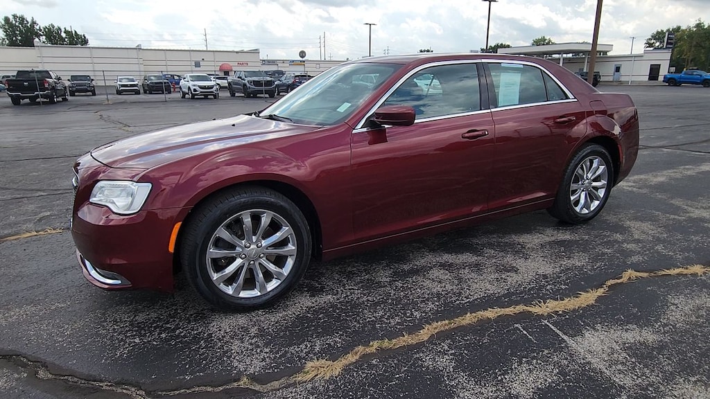 Used 2017 Chrysler 300 Limite SEDAN