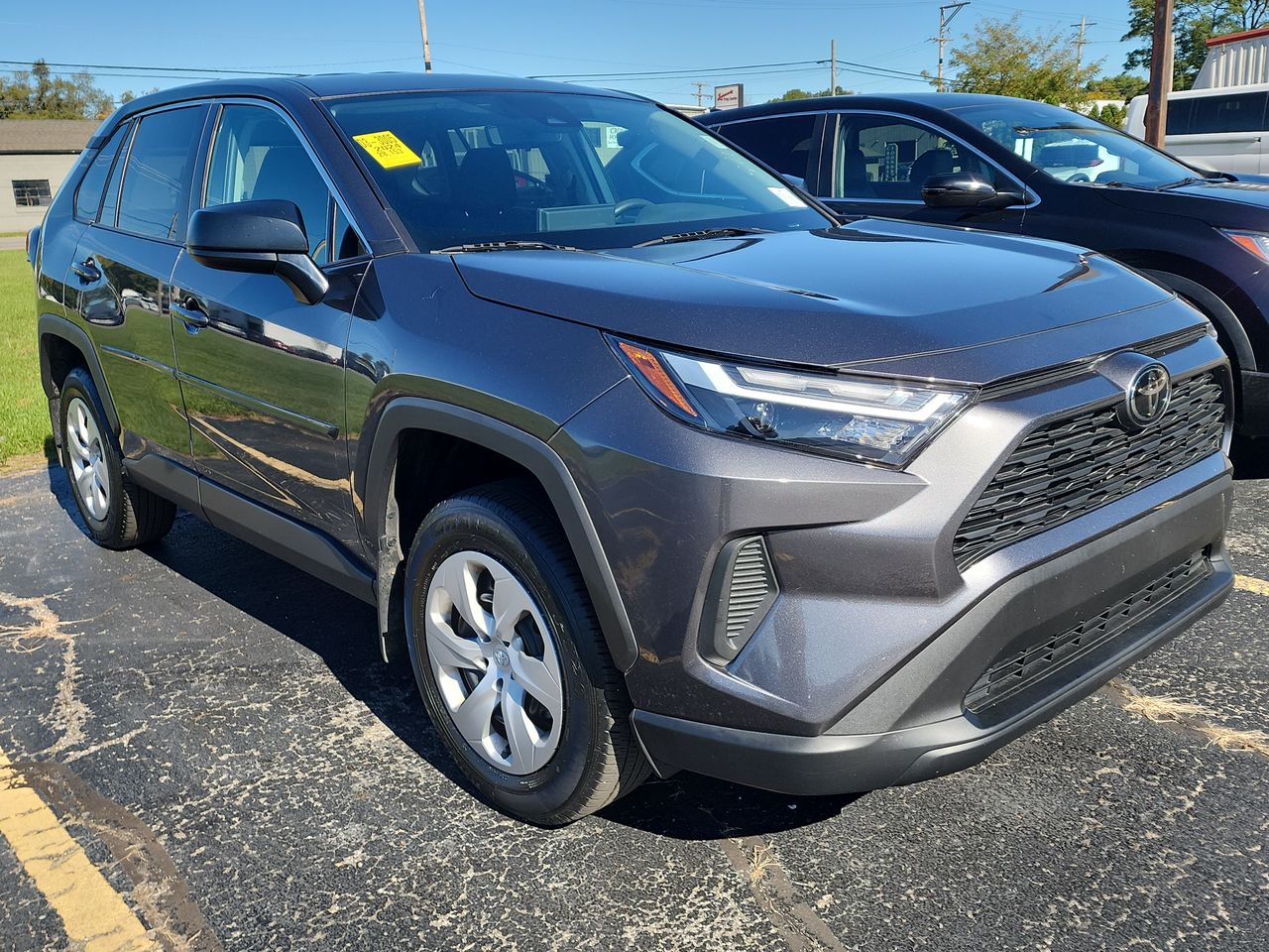  Toyota RAV4 LE