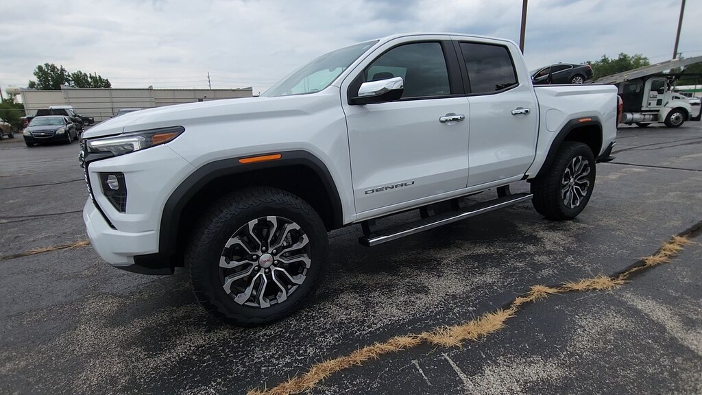 Used 2024 GMC Canyon Denali PICKUP
