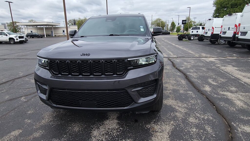 Used 2023 Jeep Grand Cherokee WAGON