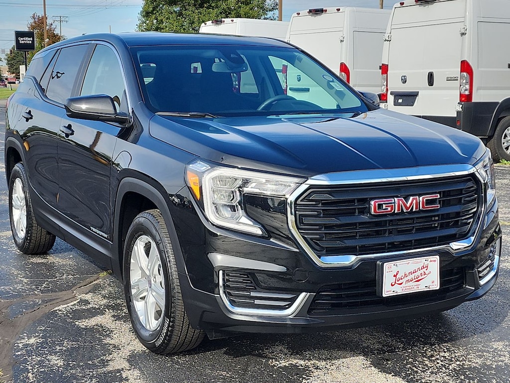 Used 2024 GMC Terrain SLE WAGON