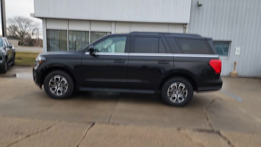 Used 2024 Ford Expedition XLT WAGON