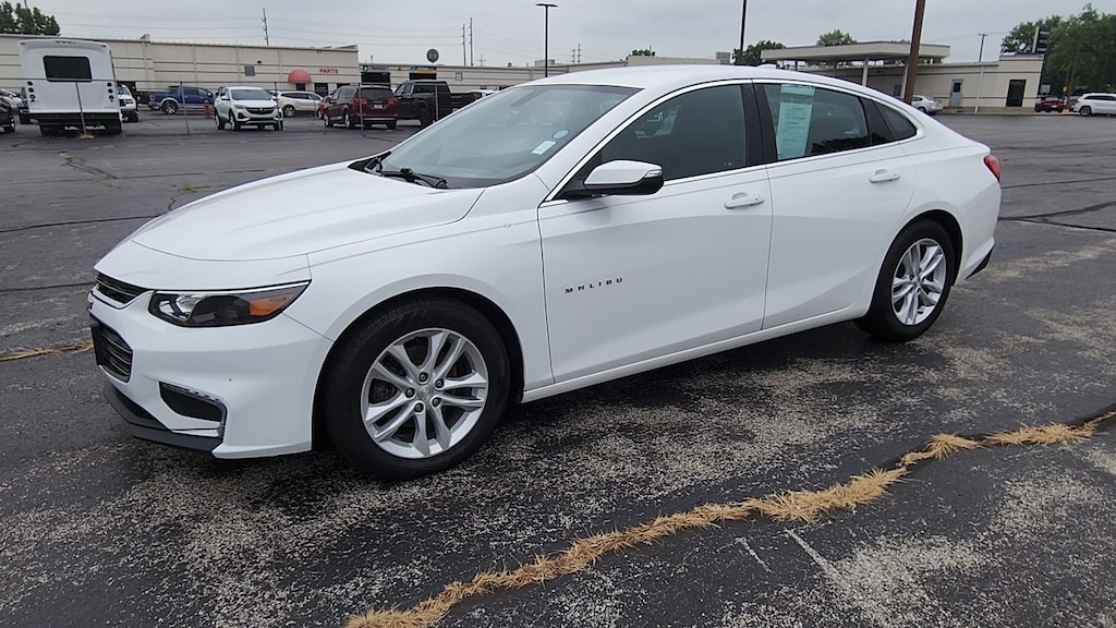 Used 2017 Chevrolet Malibu LT SEDAN