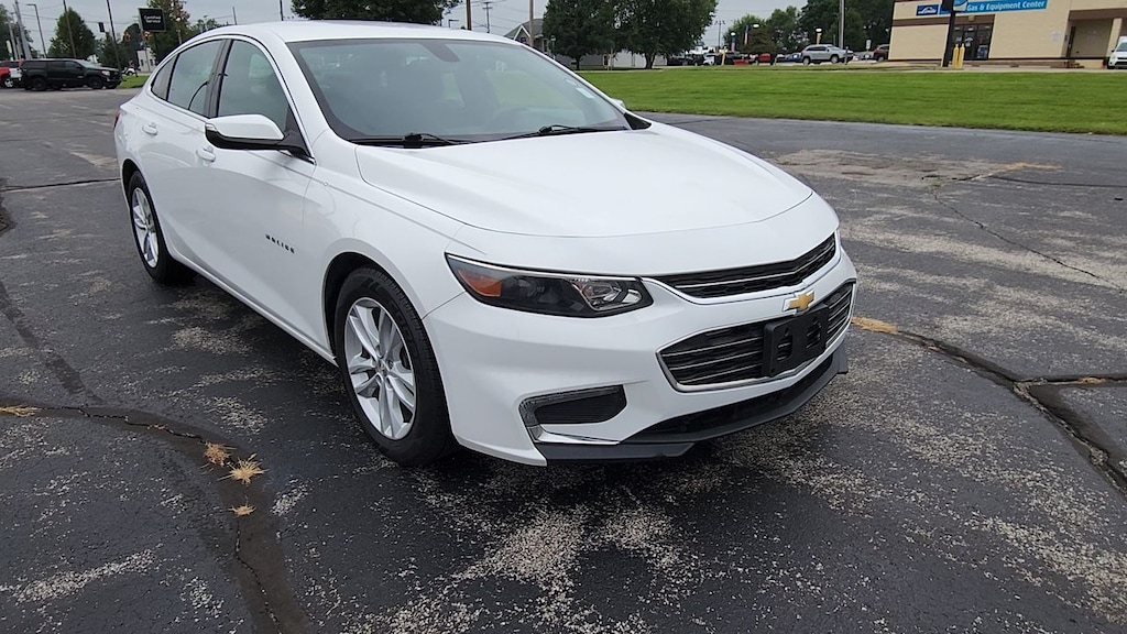Used 2017 Chevrolet Malibu LT SEDAN