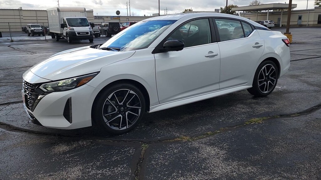 Used 2024 Nissan Sentra SR SEDAN