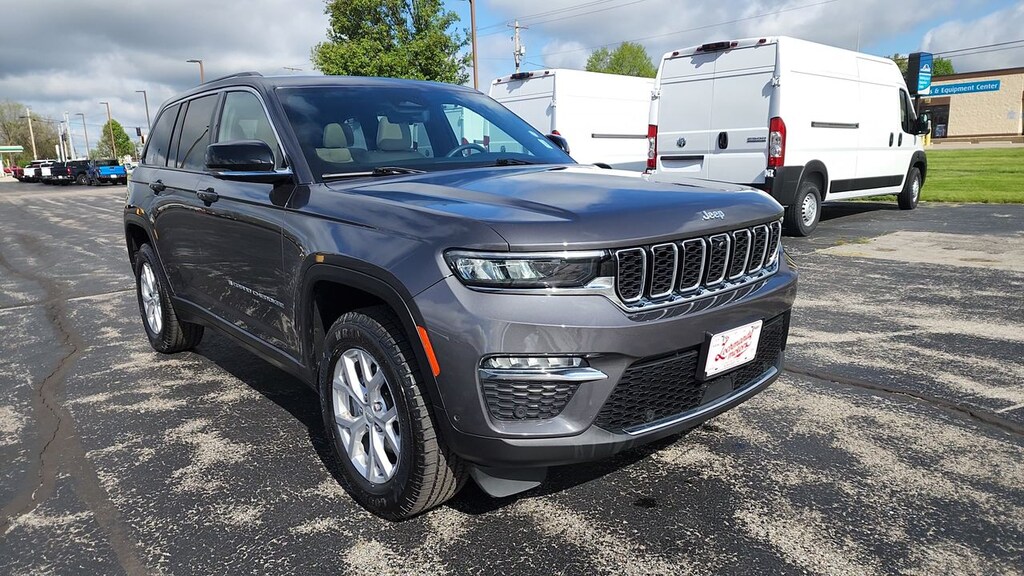 Used 2023 Jeep Grand Cherokee WAGON