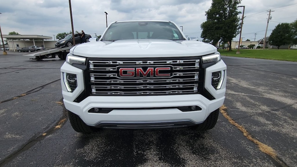 Used 2024 GMC Canyon Denali PICKUP