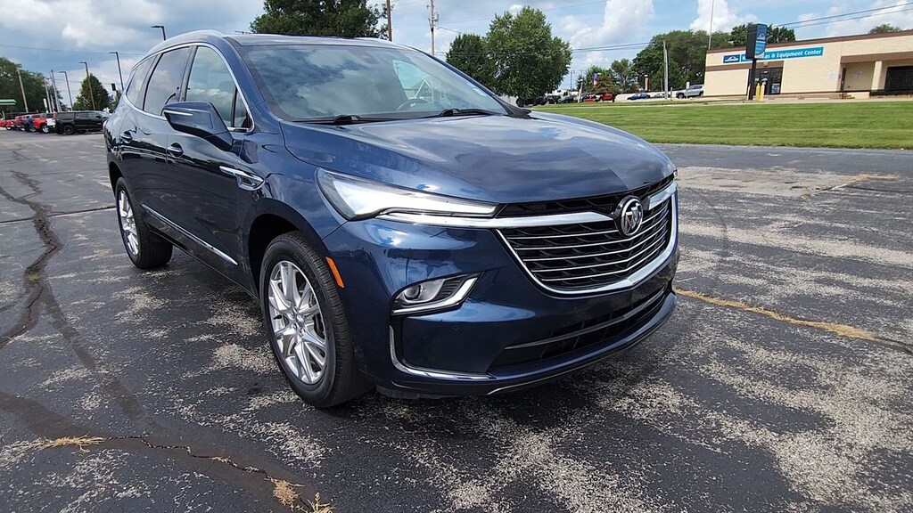 Used 2023 Buick Enclave Essence WAGON