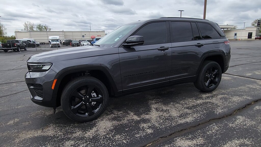 Used 2023 Jeep Grand Cherokee WAGON