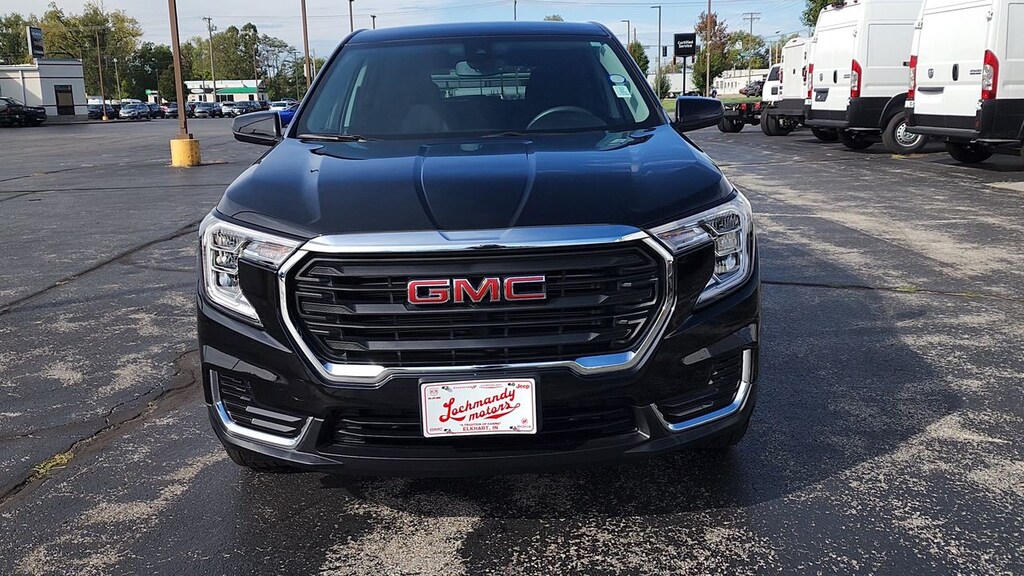 Used 2024 GMC Terrain SLE WAGON