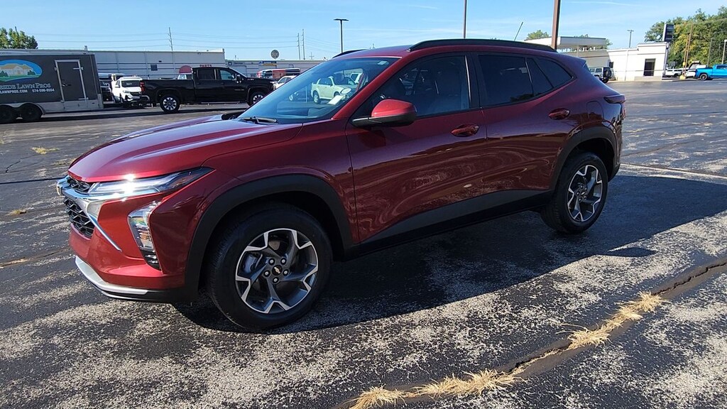 Used 2025 Chevrolet Trax 1LT WAGON