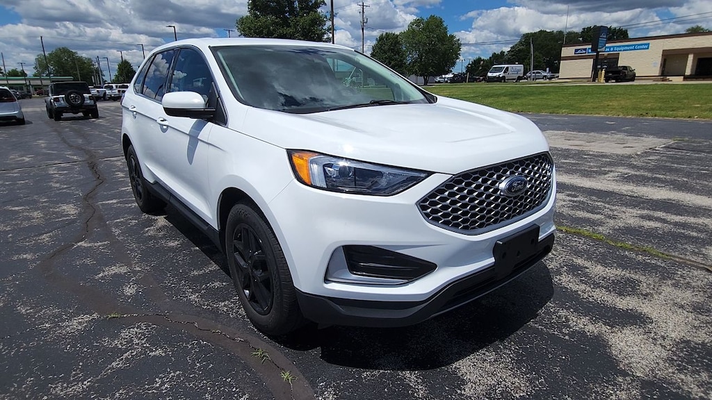 Used 2024 Ford Edge SEL WAGON