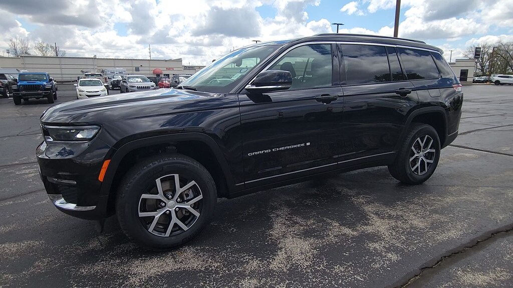 Used 2024 Jeep Grand Cherokee WAGON