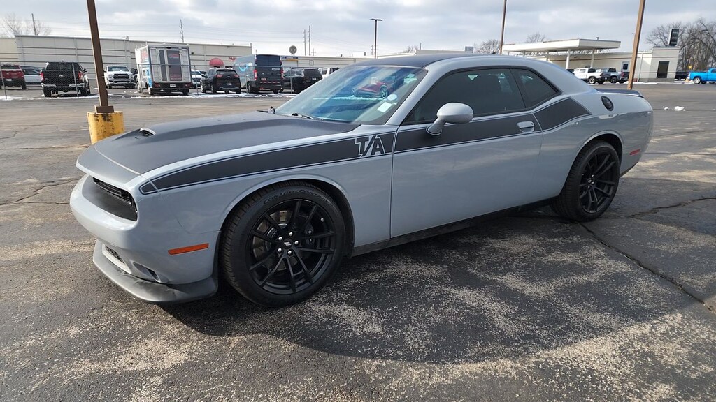 Used 2022 Dodge Challenger R/T COUPE