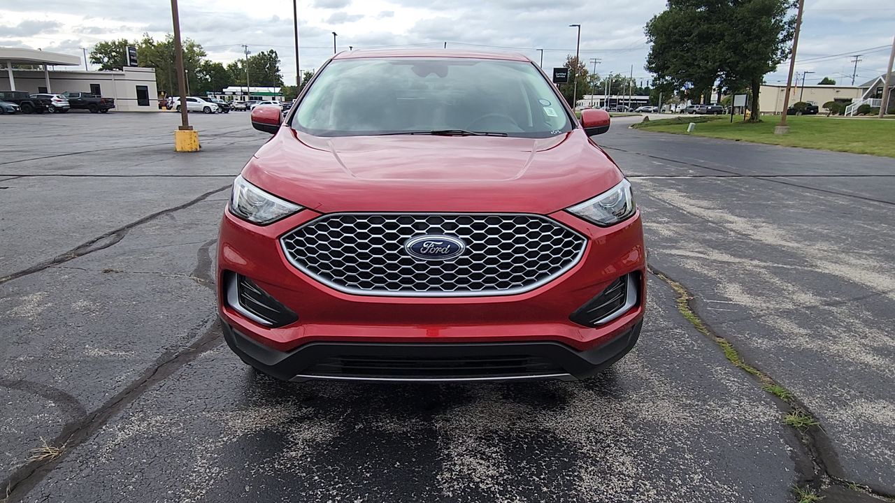 Used 2024 Ford Edge SEL WAGON