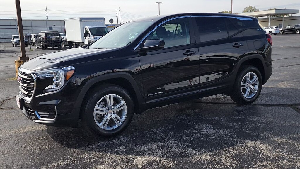 Used 2024 GMC Terrain SLE WAGON