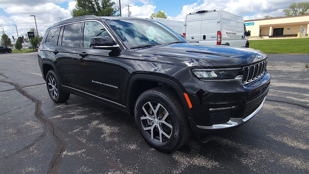 Used 2024 Jeep Grand Cherokee WAGON