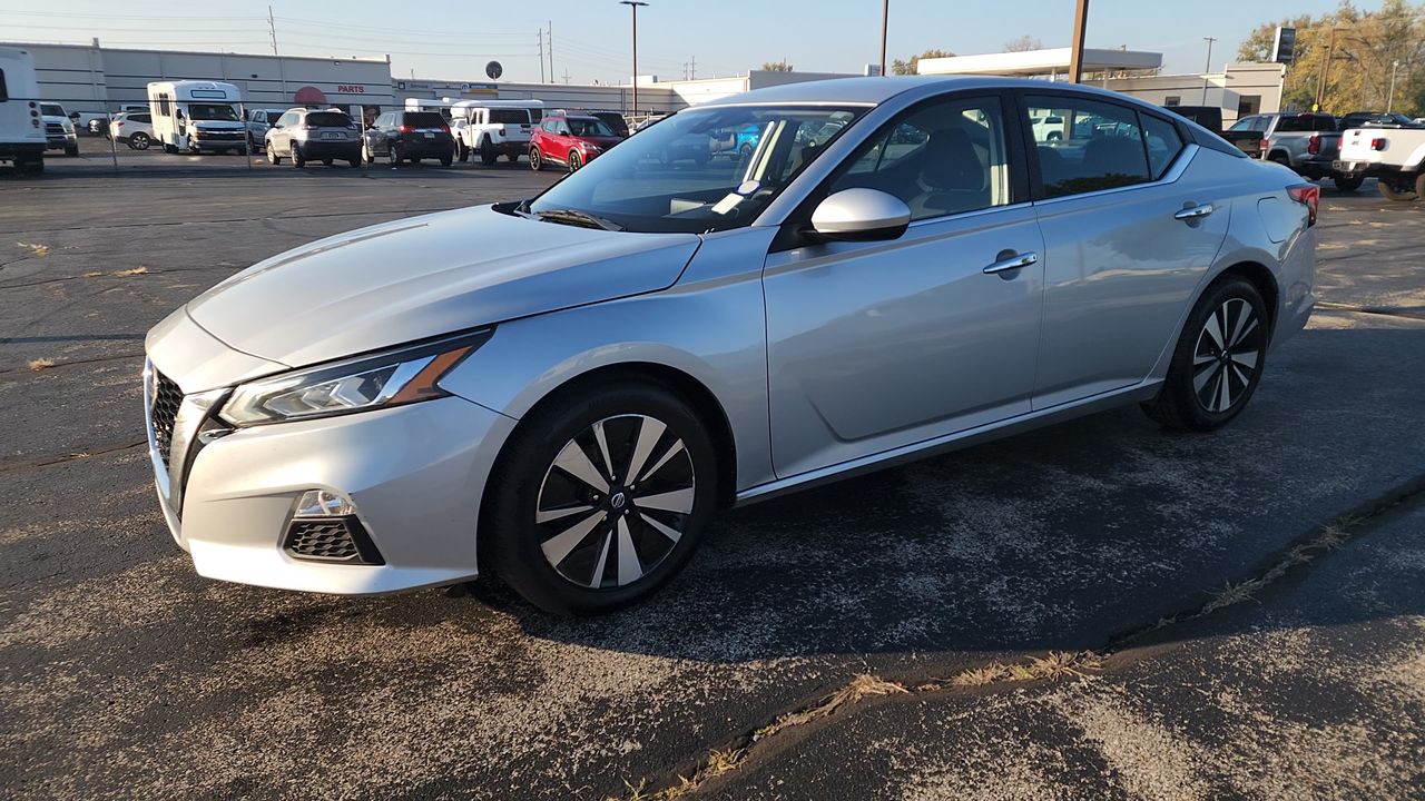 Used 2021 Nissan Altima SV SEDAN