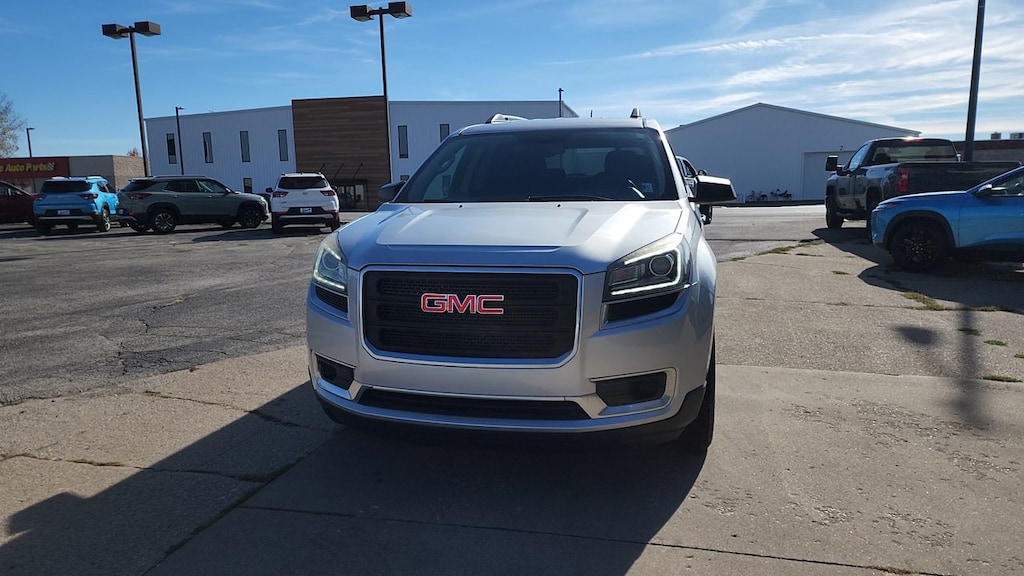 Used 2016 GMC Acadia SLE WAGON