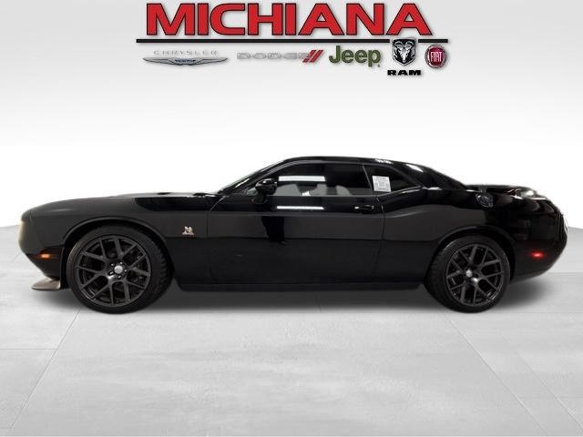 2016 Dodge Challenger Scat Pack's photo