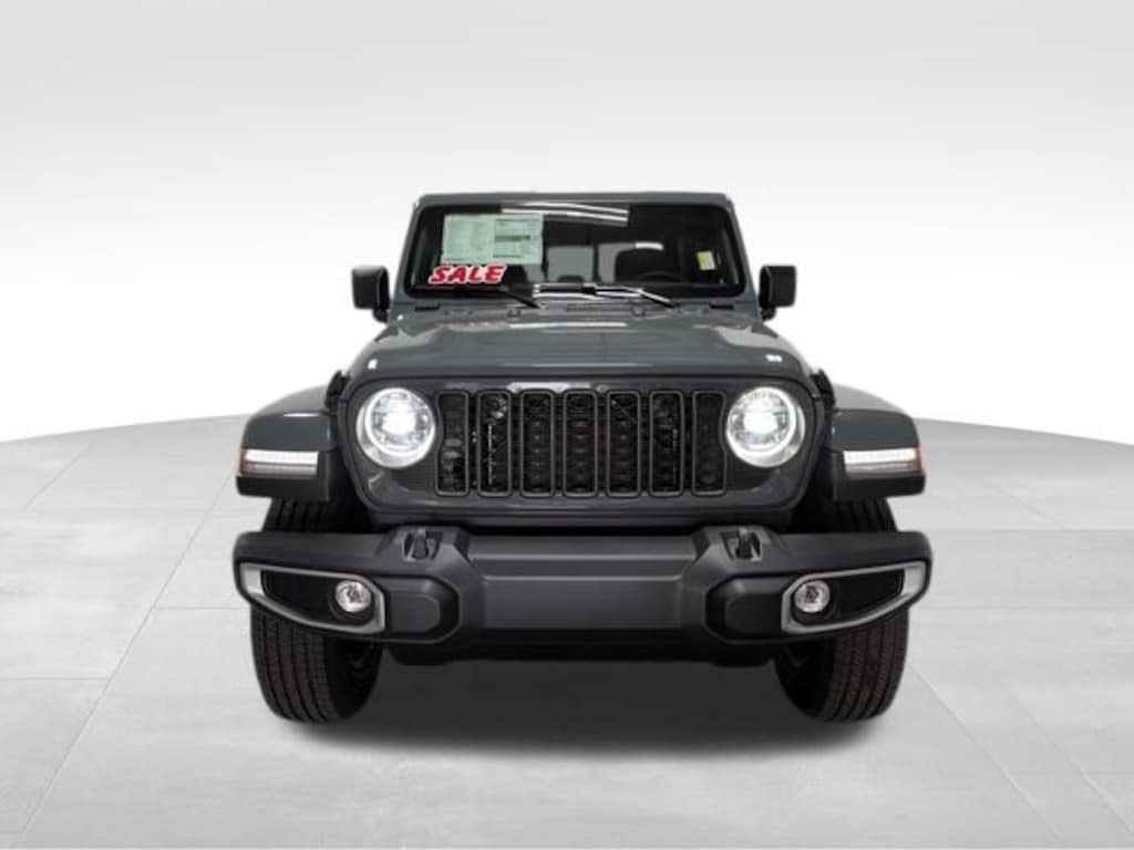 New 2026 Jeep Gladiator Sahara Pickup