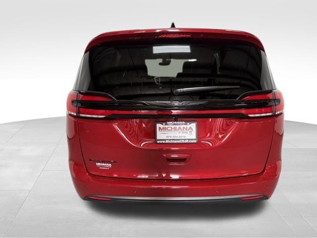 2026 Chrysler Pacifica Select - Photo 7