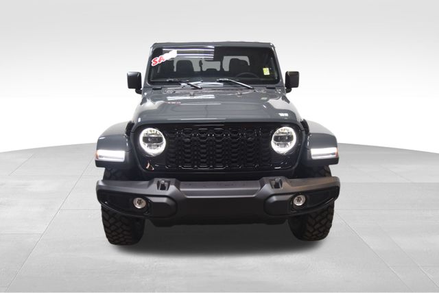 2025 Jeep Gladiator Willys photo 3