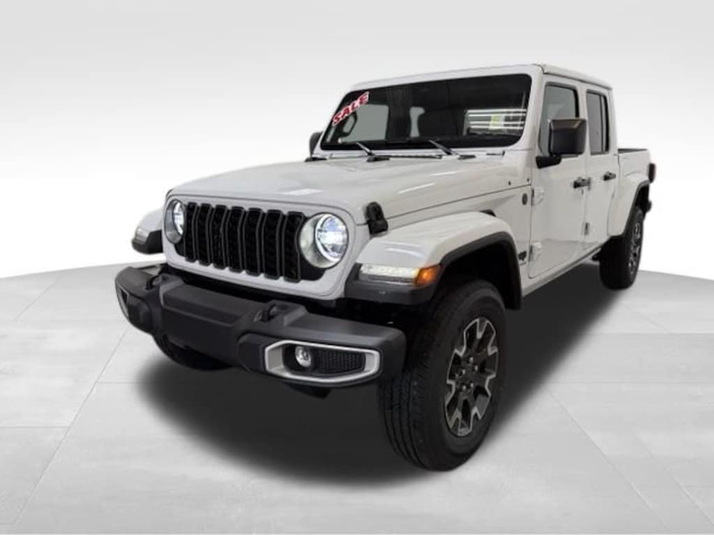 New 2026 Jeep Gladiator Sahara Pickup