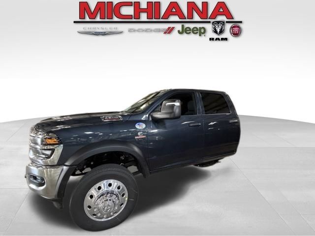 2026 RAM 5500 Big Horn 4X4 Crew Cab DRW 197" WB's photo