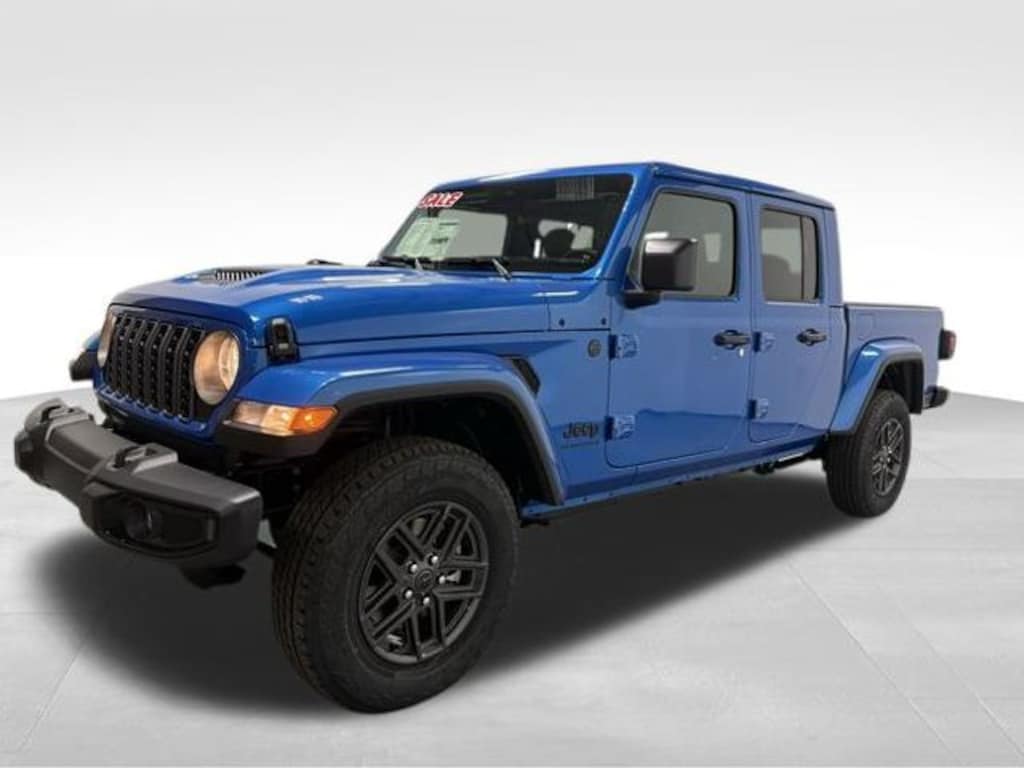 New 2026 Jeep Gladiator SPORT S 4X4 Pickup