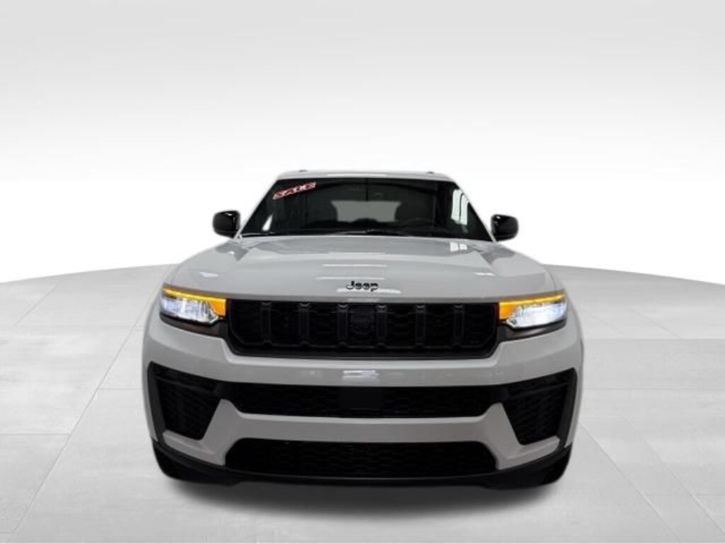 New 2026 Jeep Grand Cherokee Altitude Sport Utility