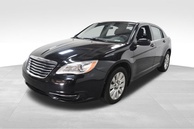 Used 2014 Chrysler 200 LX with VIN 1C3CCBAB5EN191154 for sale in Mishawaka, IN