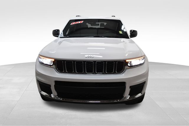 2025 Jeep Grand Cherokee Laredo X photo 3