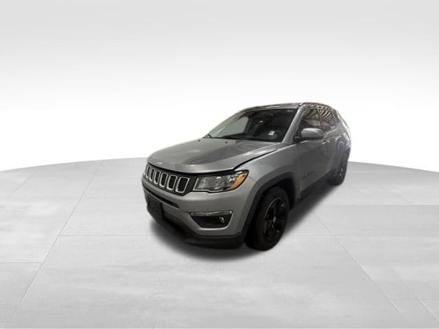 Used 2018 Jeep Compass Latitude with VIN 3C4NJCBB8JT486595 for sale in Mishawaka, IN