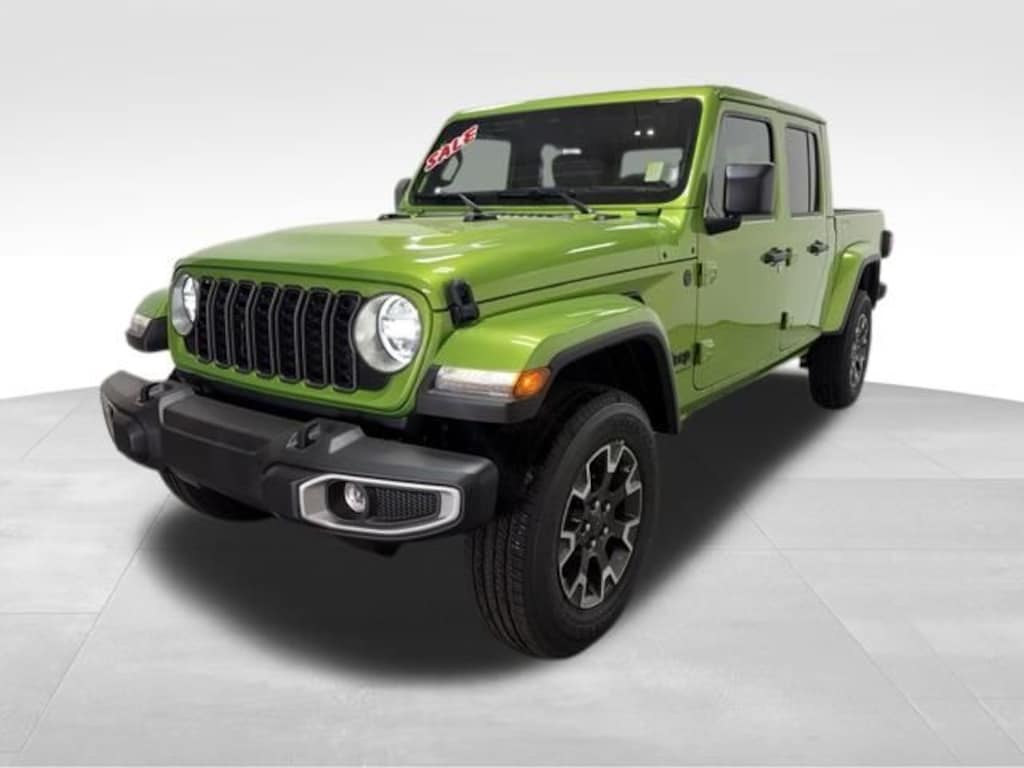 New 2026 Jeep Gladiator Sahara Pickup