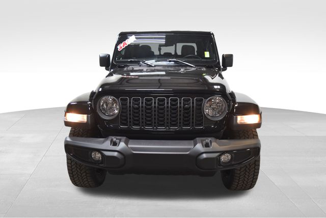 2025 Jeep Gladiator Sport photo 3
