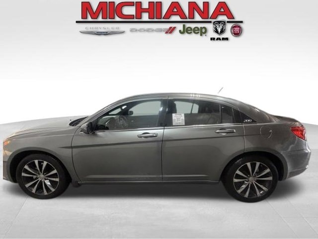 2013 Chrysler 200