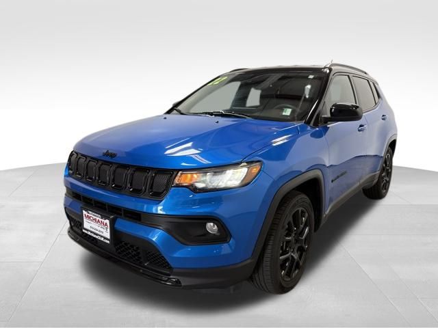 2022 Jeep Compass Latitude photo 2