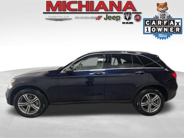 2022 Mercedes-Benz GLC GLC300's photo