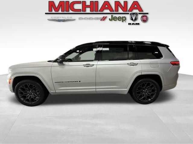 2025 Jeep Grand Cherokee L Summit Reserve's photo