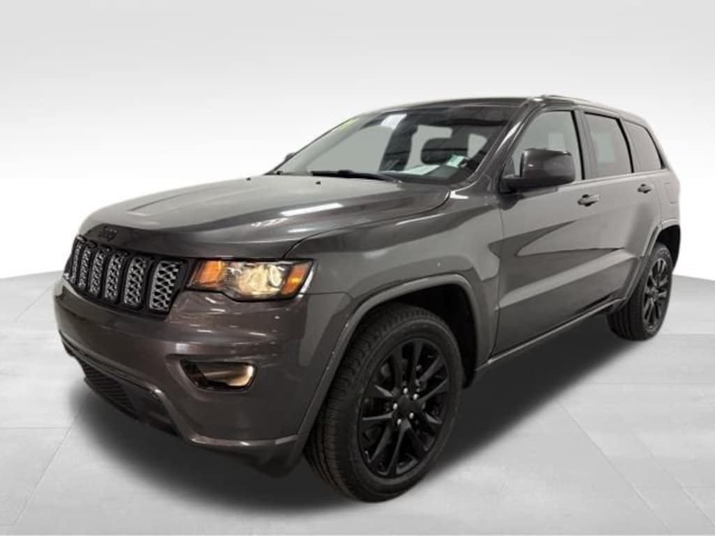 Used 2021 Jeep Grand Cherokee Laredo SUV