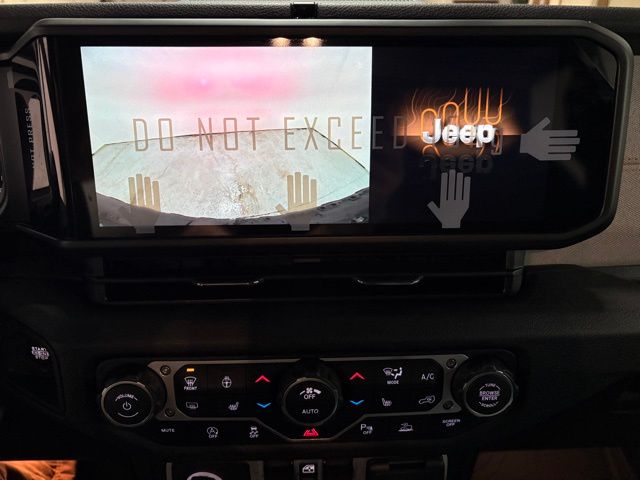 2026 Jeep Wrangler 4-Door Willys - Photo 17
