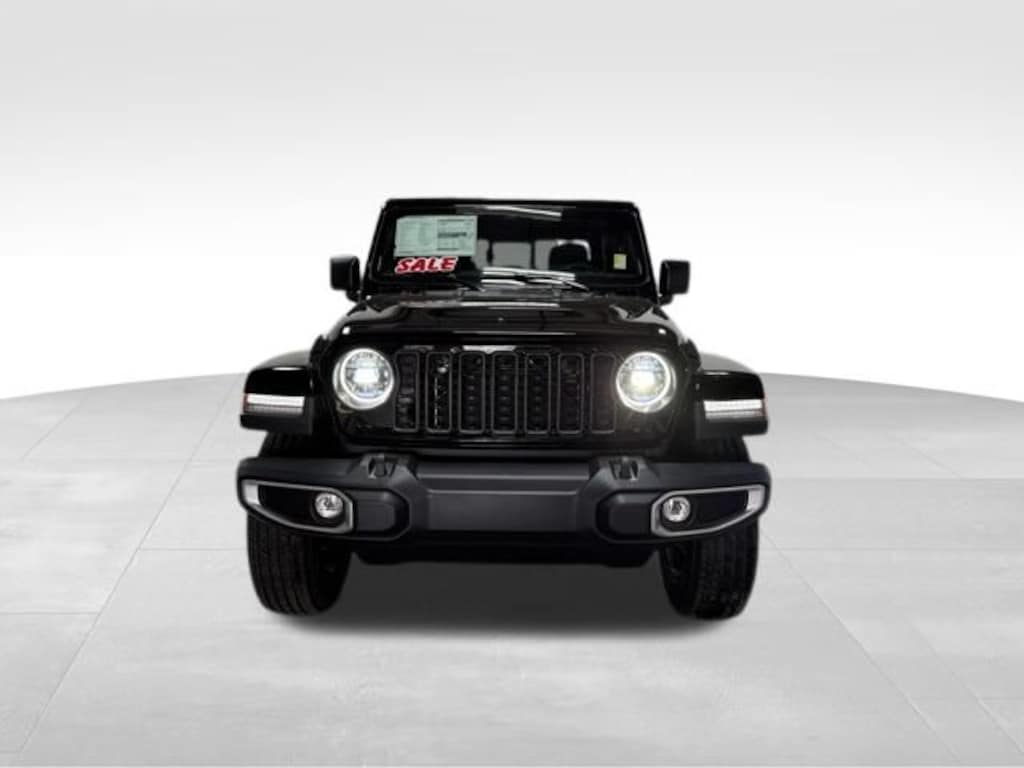New 2026 Jeep Gladiator Sahara Pickup