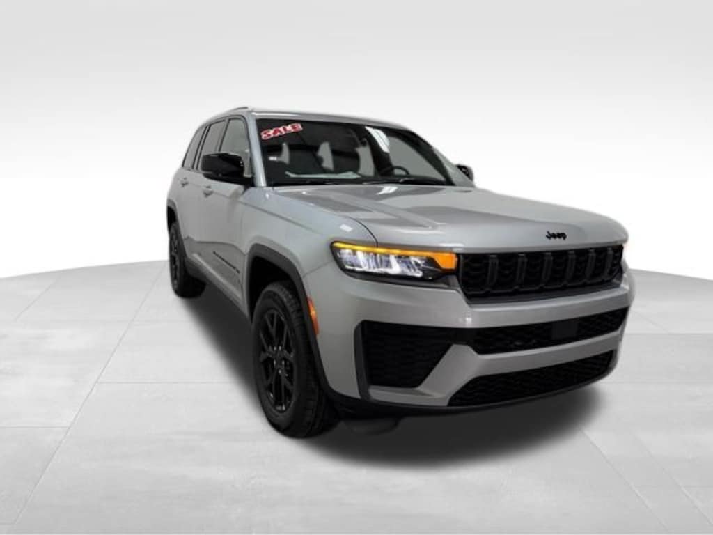 New 2026 Jeep Grand Cherokee Laredo Altitude Sport Utility