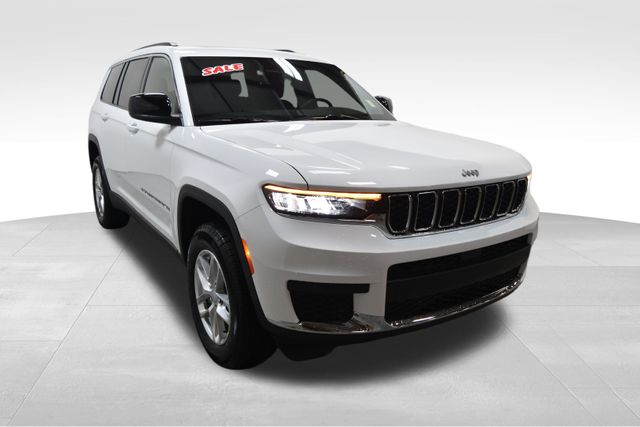 2025 Jeep Grand Cherokee Laredo X photo 4