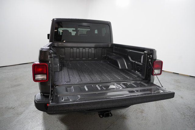 2023 Jeep Gladiator Sport S photo 4