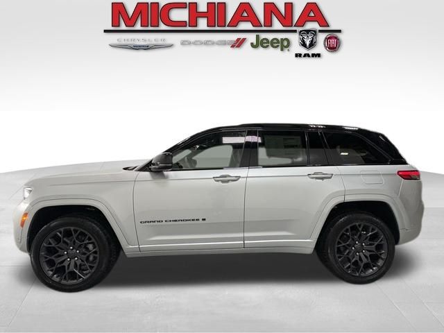 2025 Jeep Grand Cherokee Summit Reserve's photo