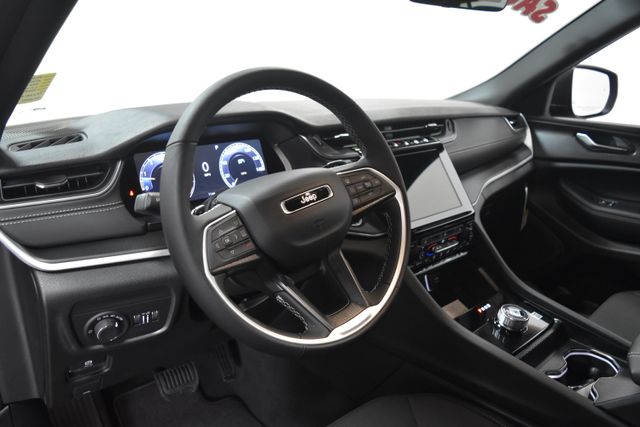 2025 Jeep Grand Cherokee L Laredo - Photo 11